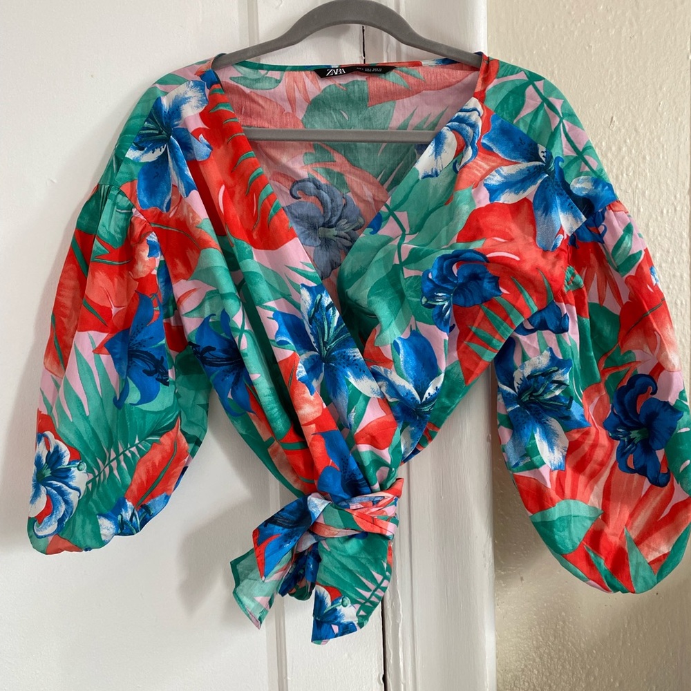 Zara floral wrap shirt size L